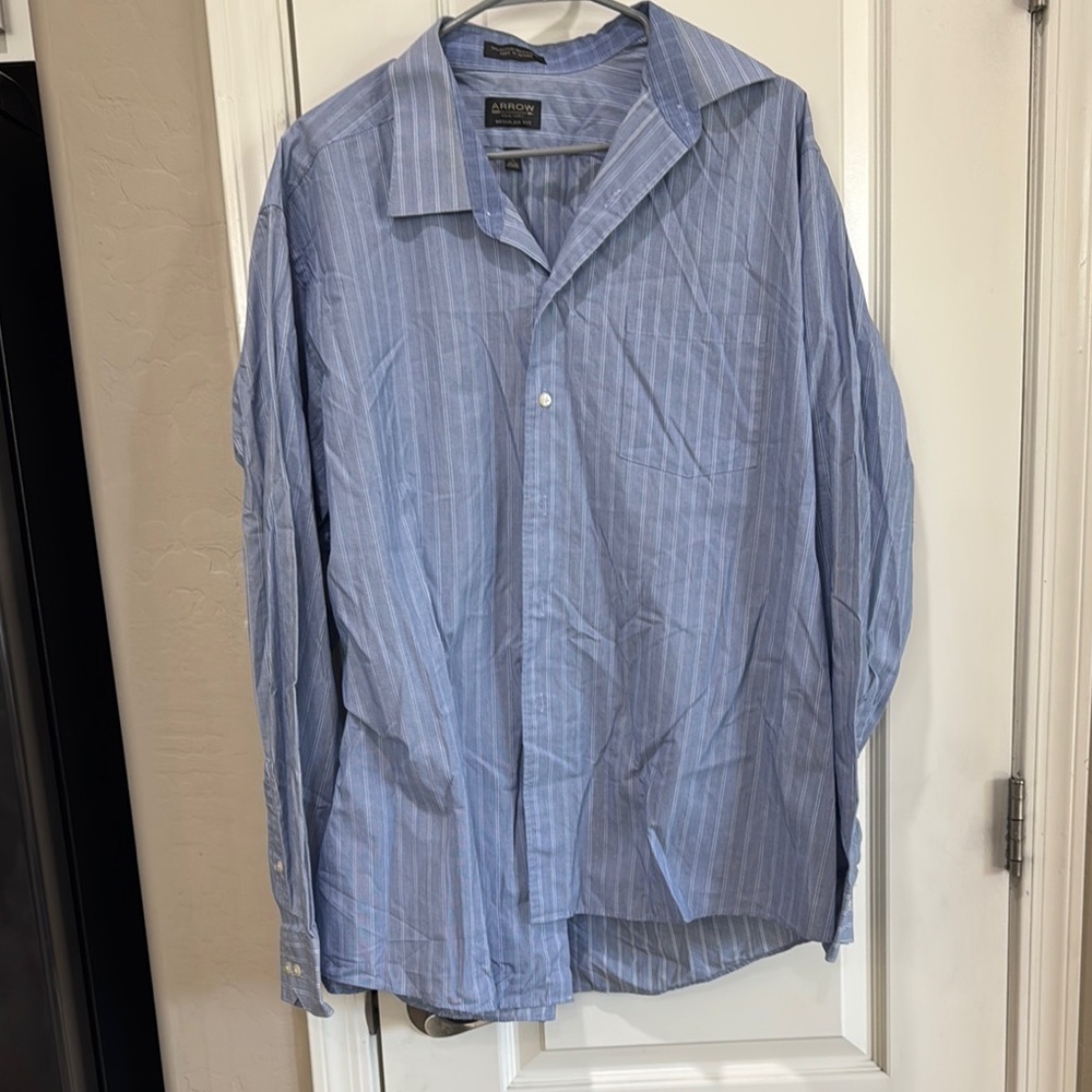 Arrow Blue Casual Button Down Shirt with Classic Style / A25